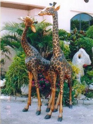 Bronze Pair of Big Giraffes Bronze Pair of Big Giraffes